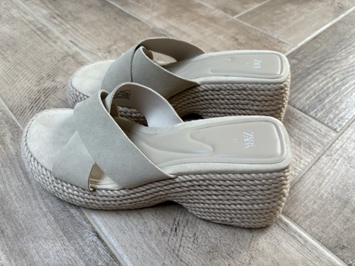Bnwot ladies zara - zara, wedge
