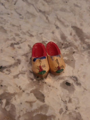 Small vintage wooden - small,