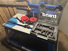 Kreg PRS2100 Benchtop Router Table + Triton MOF001 dual base router + accessorie