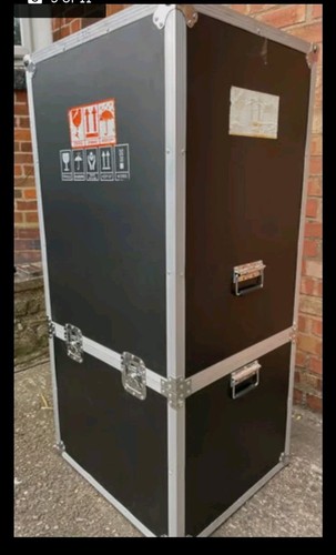 Large flight storage case - x,