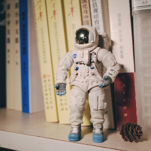 10cm space suit - space, astronaut