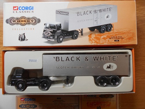 Corgi 11401 black white - &,