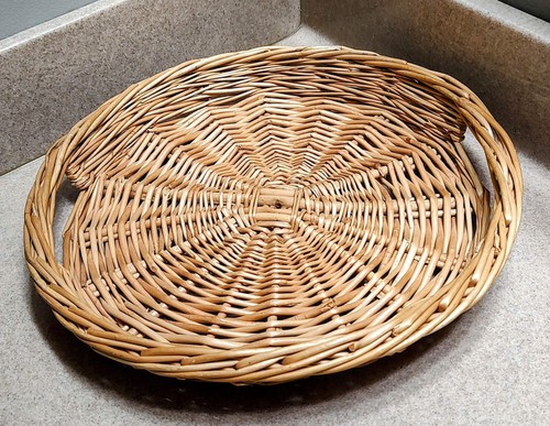 Round wicker tray - round,