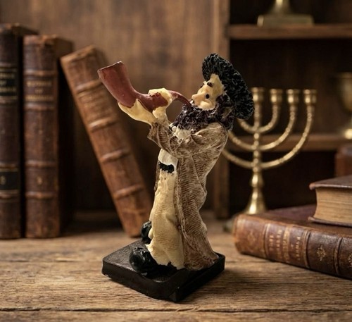 Juwish rabbi figurine bolwing - juwish,