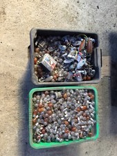 SELECTION OF VARIOUS CAR BULBS