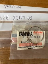 Yamaha front fork circlip snap ring  DT125LC 86-87,   DT80LC 86-92,  XT225