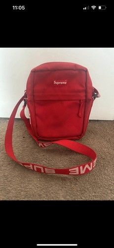 Supreme crossbody bag - supreme,