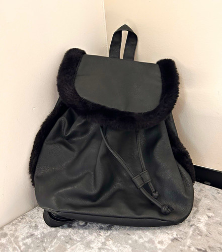 Primark black faux fur - faux,