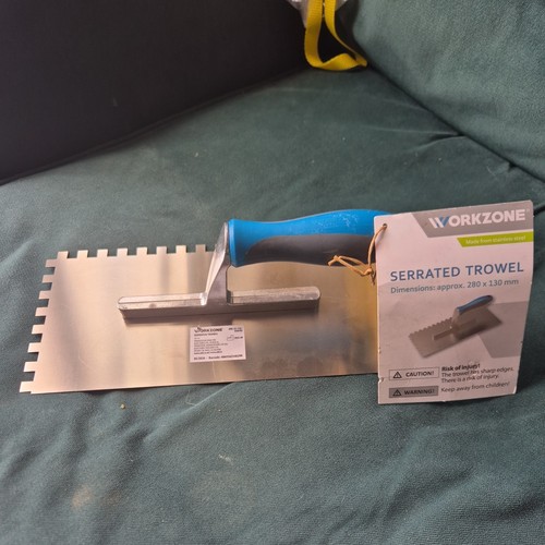 Workzone serrated trowel - serrated,