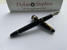 Montblanc Meisterstuck 145 Classique Gold Line fountain pen 14K M nib
