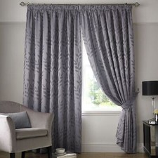 Tivoli Trailing Leaves Pattern