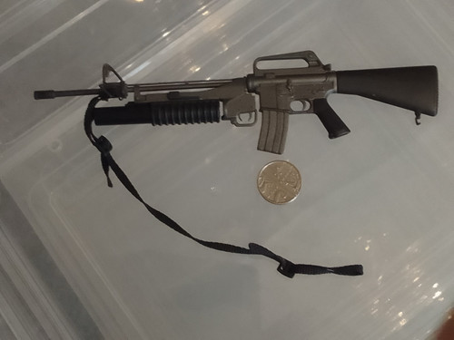 Scale automatic rifle - 1/6,