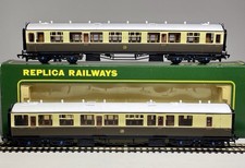 2x Replica Bachmann 12041 / 12051 Collett Coaches GWR Choc & Cream - OO Gauge
