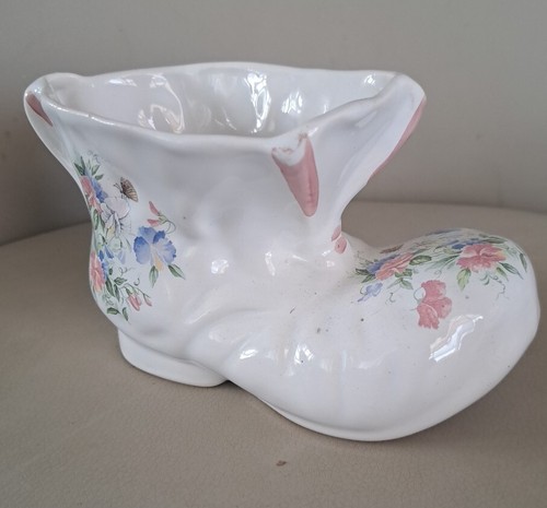Lion pottery ceramic - pottery, boot