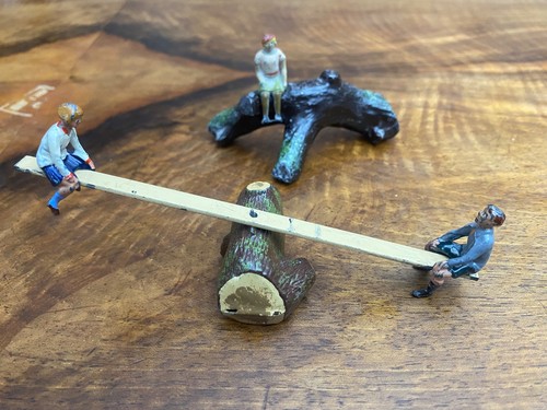 Britains vintage lead figures - britains,