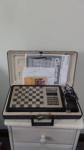 Fidelity chess challenger - fidelity,