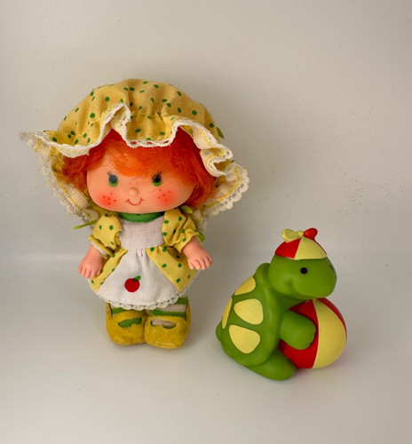 Vintage strawberry shortcake - strawberry,