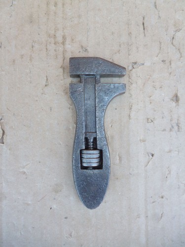Vintage adjustable - 4“,