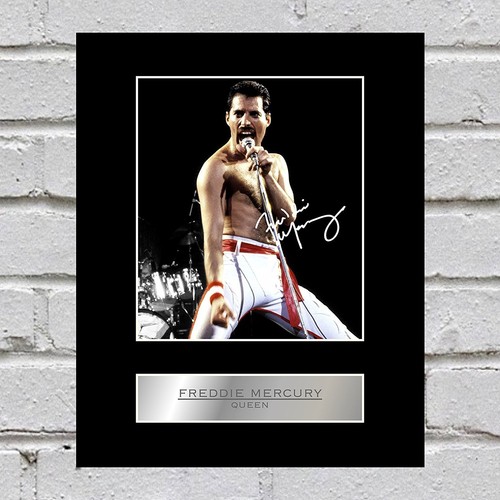 Freddie mercury signed photo - ,