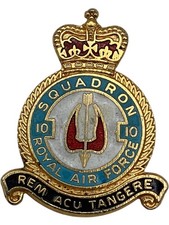 Vintage Royal Air Force Squadron Badge Rem Acu Tangere Collectable Emblem  3