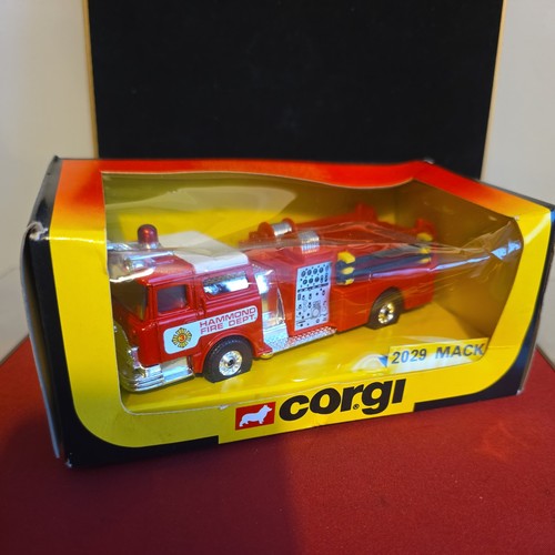 Boxed corgi 2029 mack - boxed,