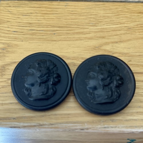 Vintage black cameo button - black,