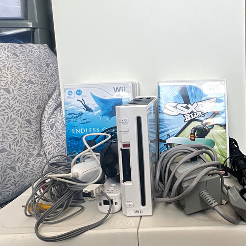 Nintendo wii white - white, bundle