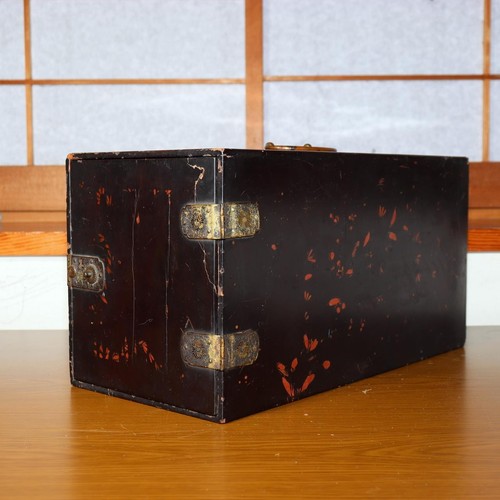 Japanese antique lacquer box - lacquer,