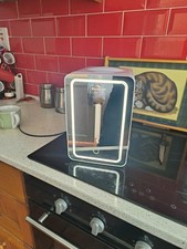  Mini Fridge 4 Litre, Portable Cooler.light up front Gaming Fridge MakeUp Fridge