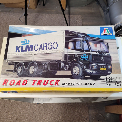 Italeri mb road truck - 1/24,
