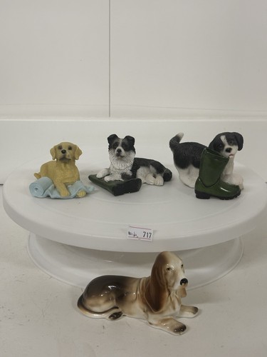 Collection dog ornaments - collection,