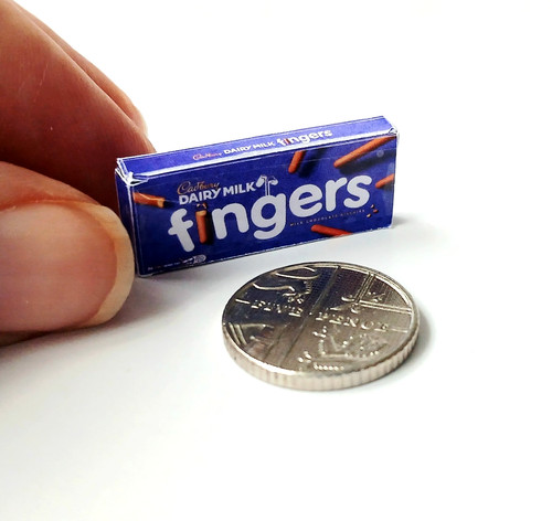 Dolls house miniature - miniature, 1:12