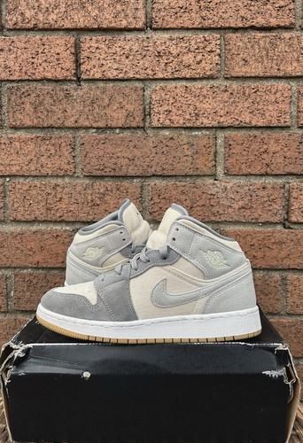 Jordan mid coconut milk - 1,