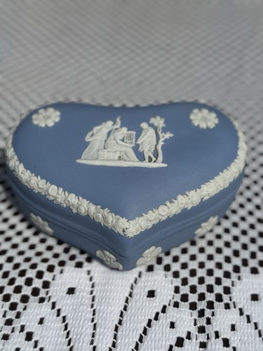 Vintage wedgwood blue - wedgwood,