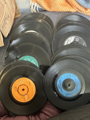 Singles vinyl - 40,