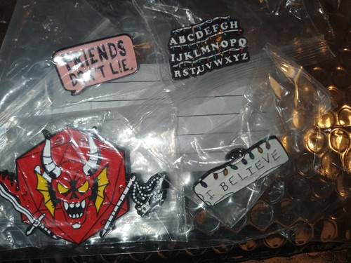Stranger things enamel - enamel, pin