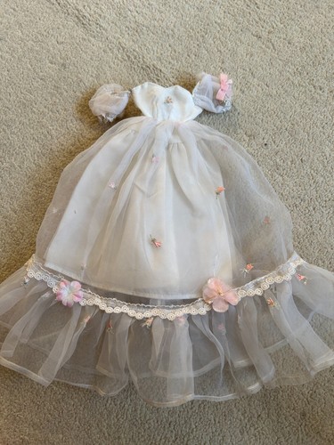 Sindy doll emanuel - doll, dress