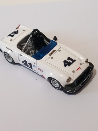 Scca huffaker mgb - scca, metal