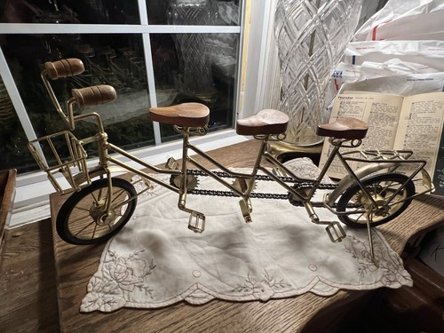 Vintage goldtone metal - vintage,
