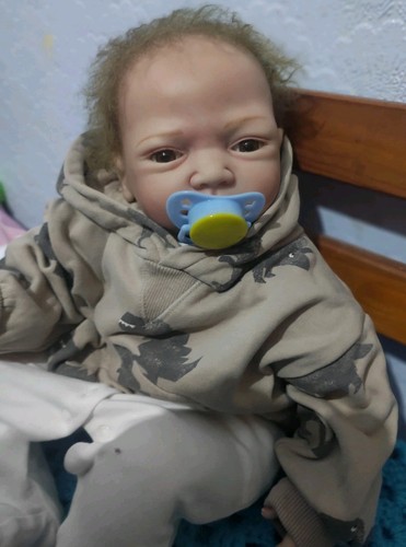 Gorgeous reborn doll - reborn,