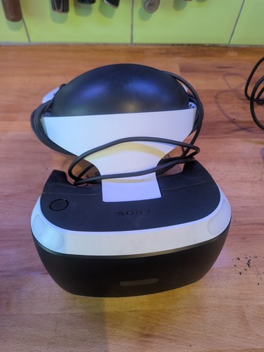 Psvr boxed with camera etc - with, 2x