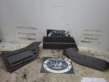 RANGE ROVER CLASSIC OFF SIDE FRONT DRIVERS SEAT BASE PANEL SET