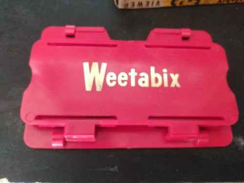 Weetabix viewer cards - 3d, 50