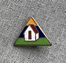 Youth Hostel Vintage Pin Badge