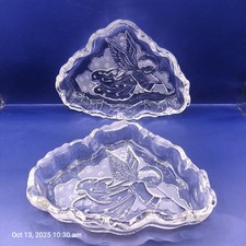 2 x Mikasa Glass Triangular