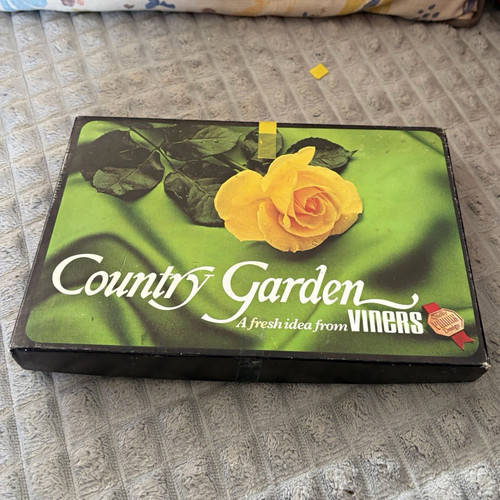 Viners country garden cake - country,