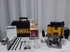 DEWALT 625E ROUTER 240 VOLTS WITH ACCESSORIES, CARRY CASE & WORKTOP BIT SET