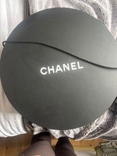 Large chanel hat - chanel, box