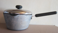 Circulon 2.5 Quart 2.4 L ~