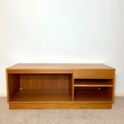 Mid century 1960 media - mid,